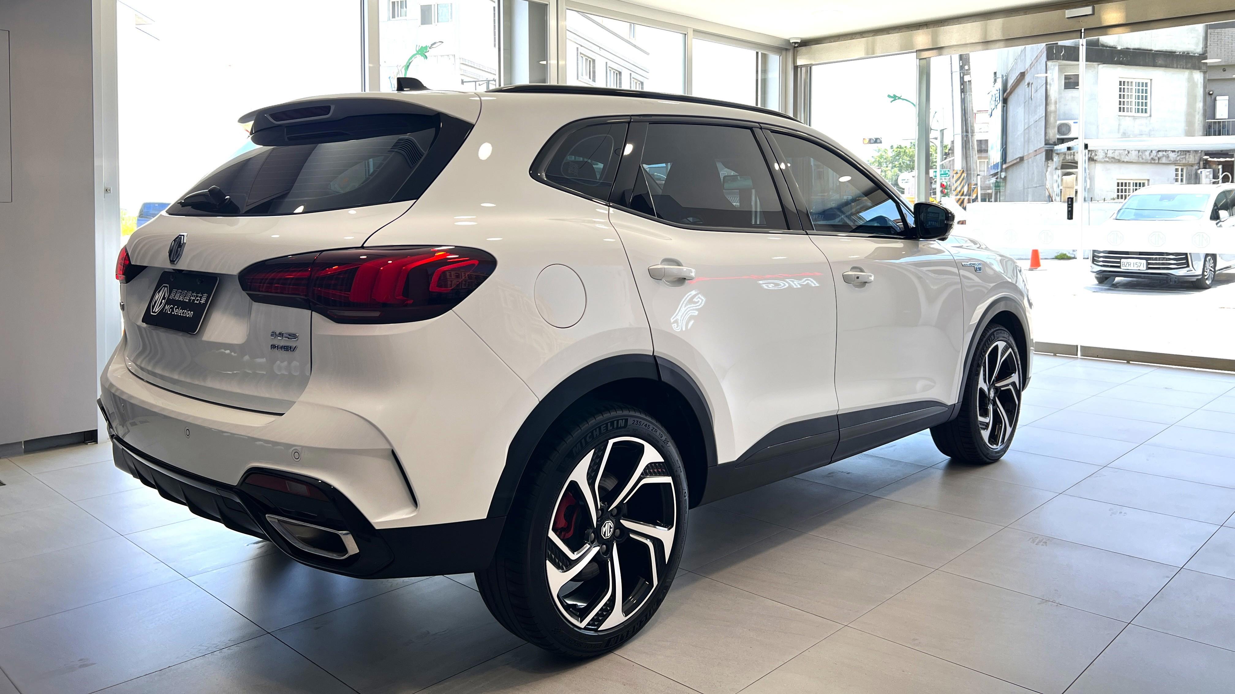 HS PHEV - 5